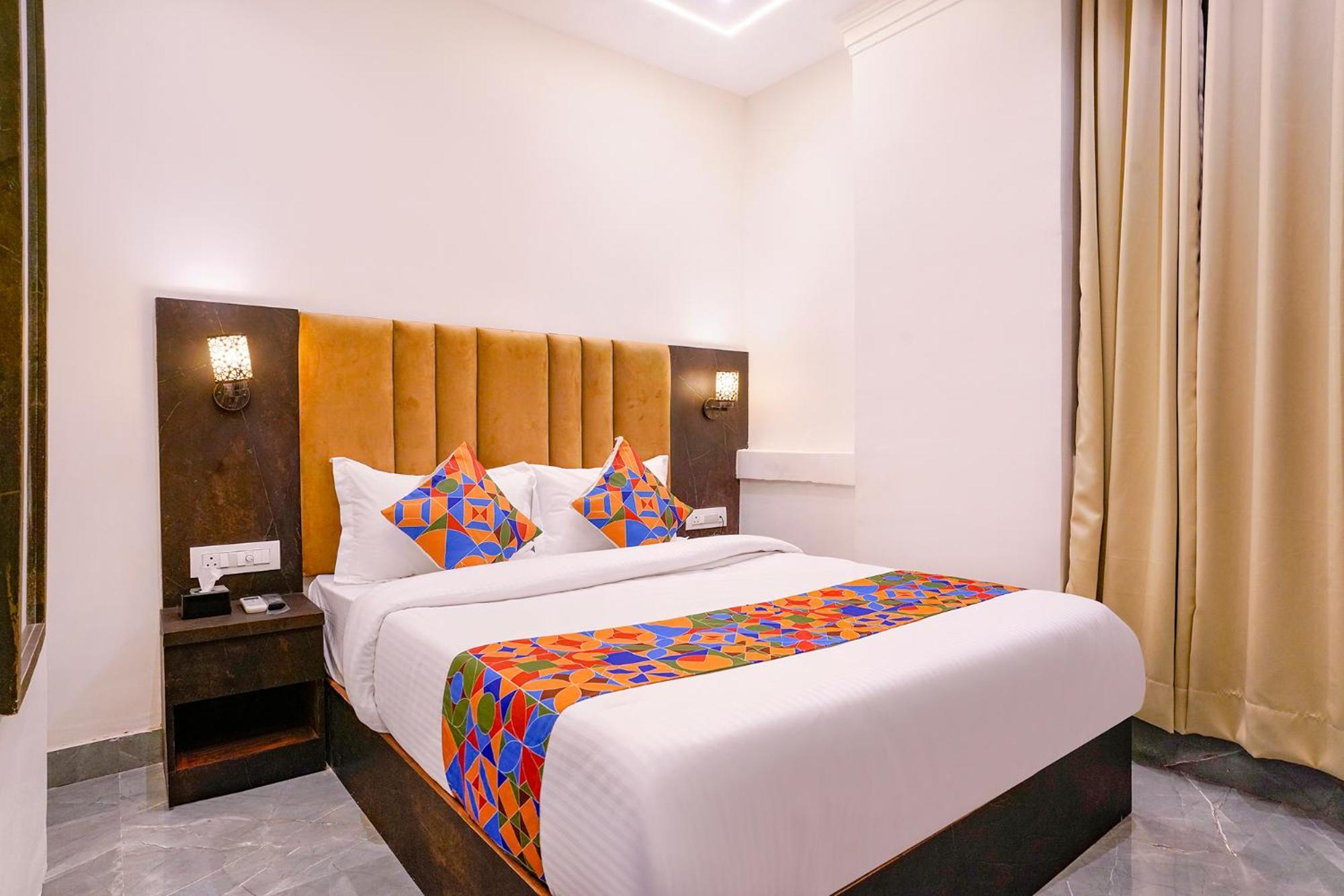 Fabhotel Gateway Мумбаи Экстерьер фото