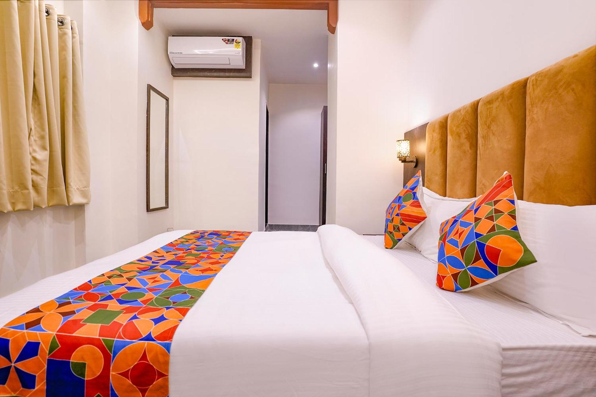 Fabhotel Gateway Мумбаи Экстерьер фото